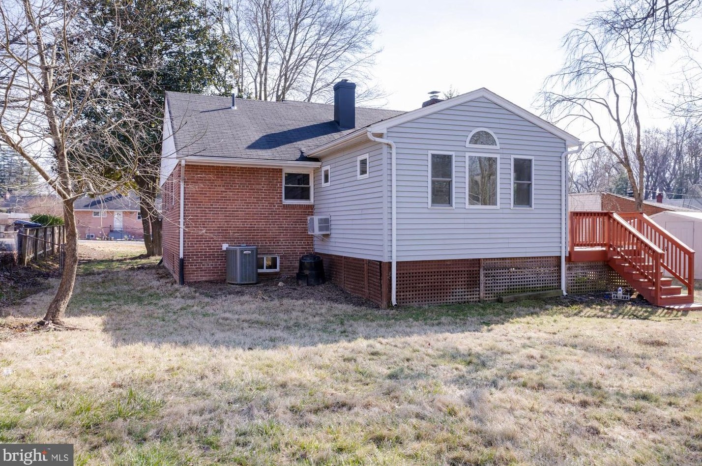 7032 Lee Park Ct, Falls Church VA  22042-3908 exterior