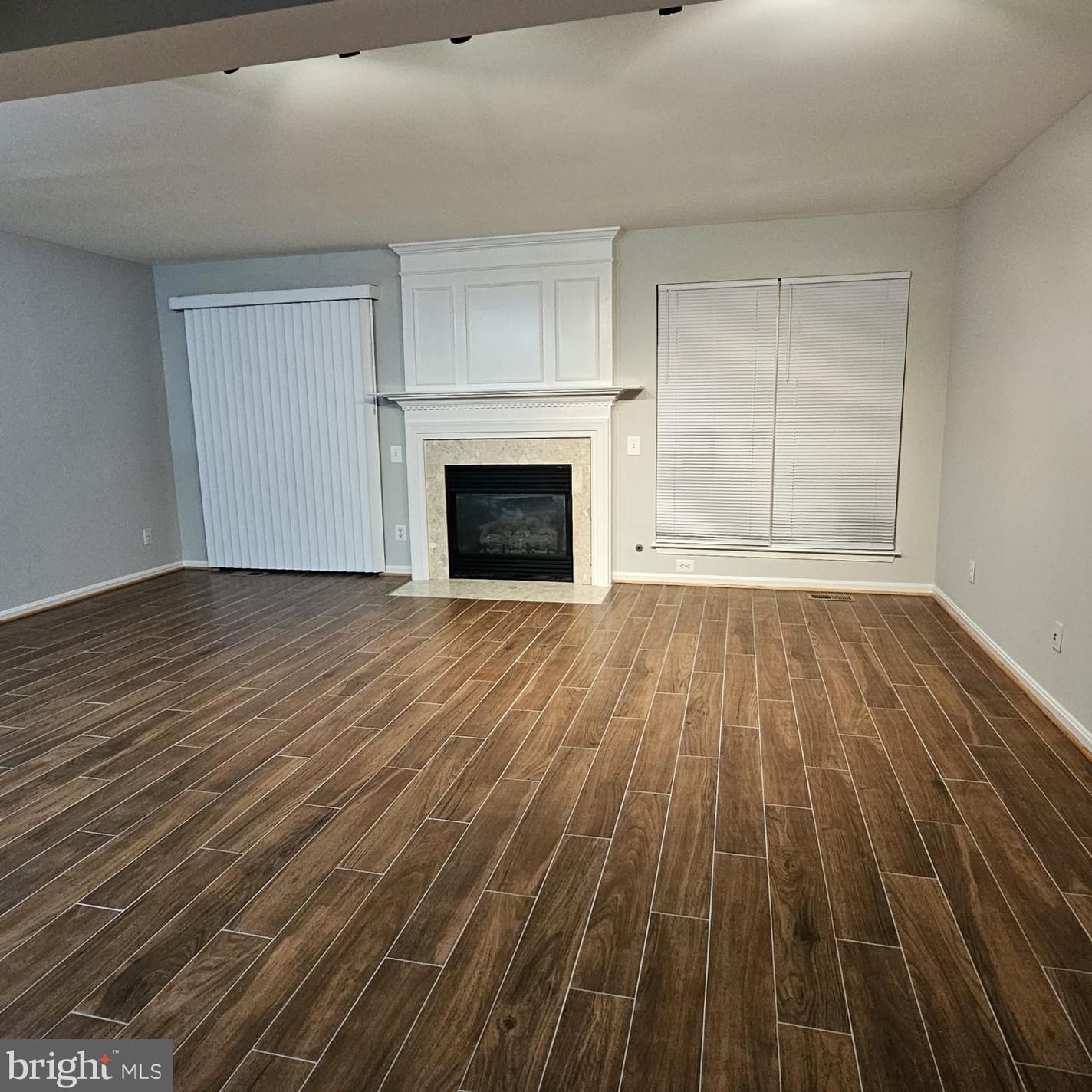 1138 Cypress Tree Pl, Herndon, VA 20170