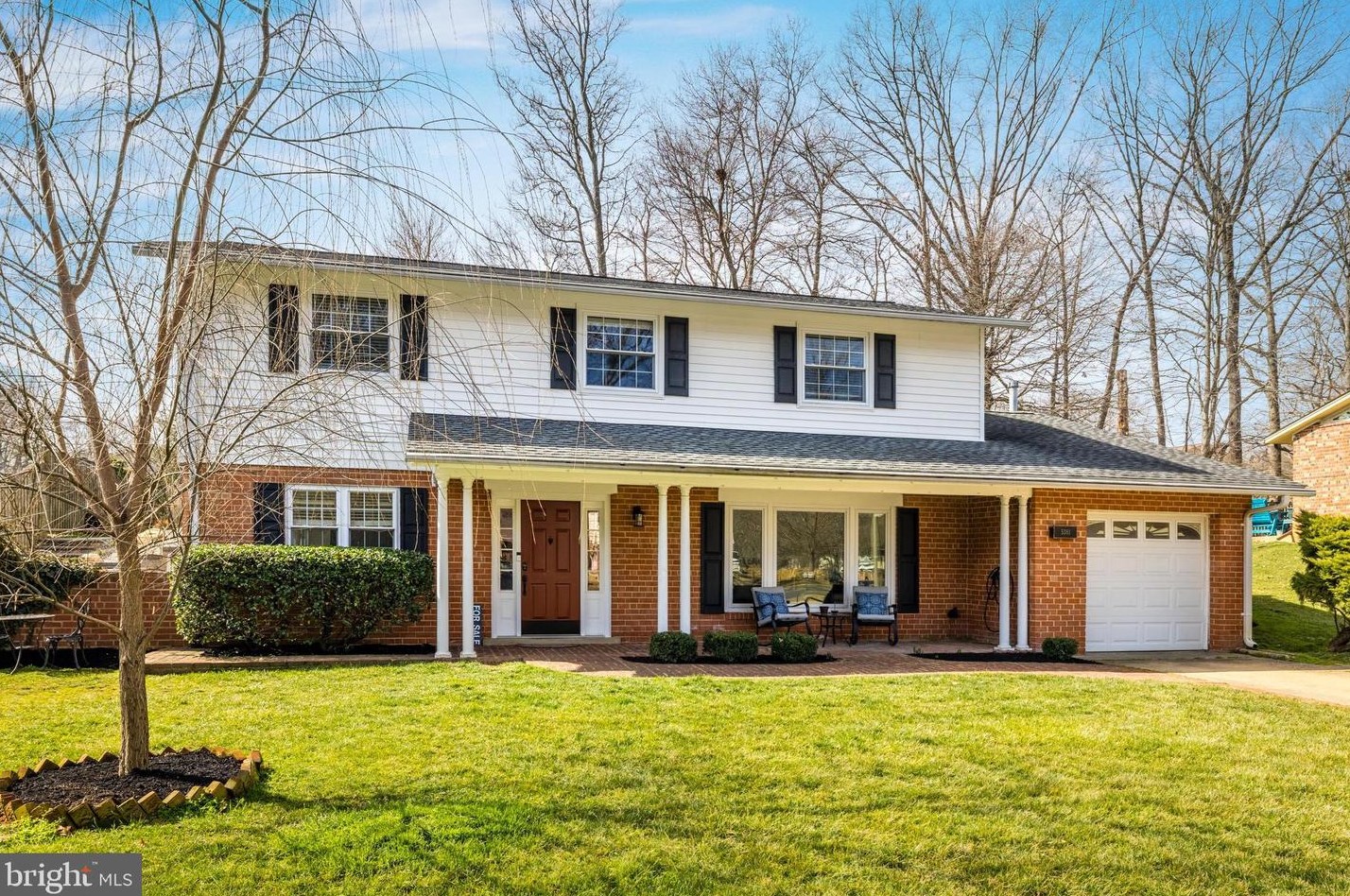 5381 Gainsborough Dr, Fairfax, VA 22032