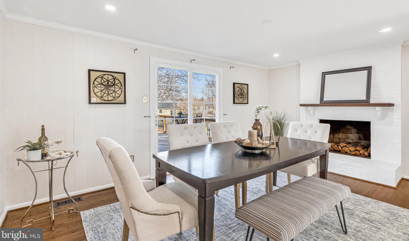 15206 Bannon Hill Ct, Fairfax VA  20151-1314 exterior