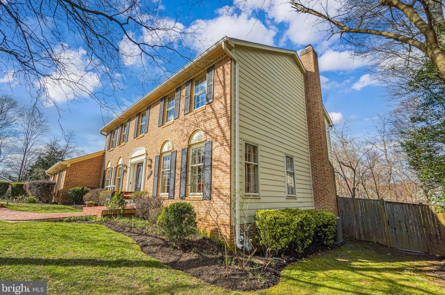 4602 Tiffin Pl, Fairfax, VA 22032-1731