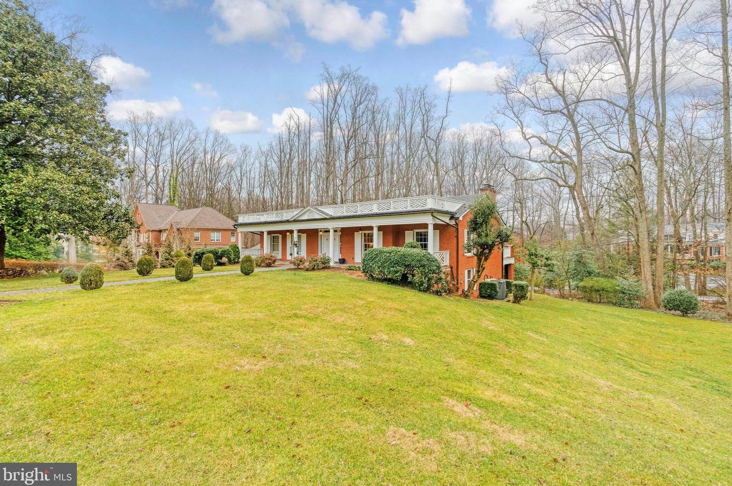 851 Canal Dr, Mc Lean, VA 22102-1407