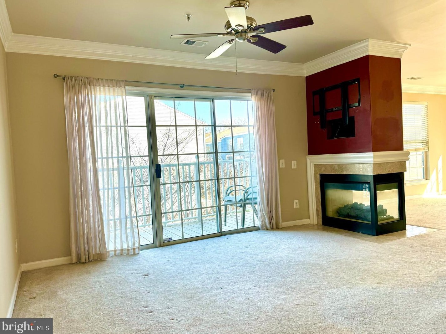 2305 Village Crossing Rd #2305-303, Falls Church, VA 22043