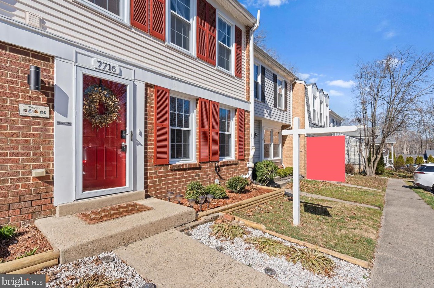 7716 Groveland Heights Ct, Springfield, VA 22153