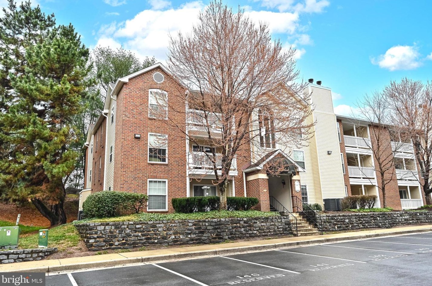 1525 Lincoln Way #104, Mc Lean, VA 22102