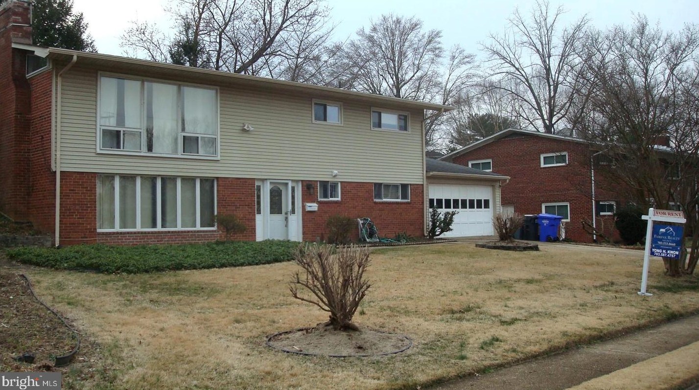6713 Old Chesterbrook Rd, Mc Lean, VA 22101