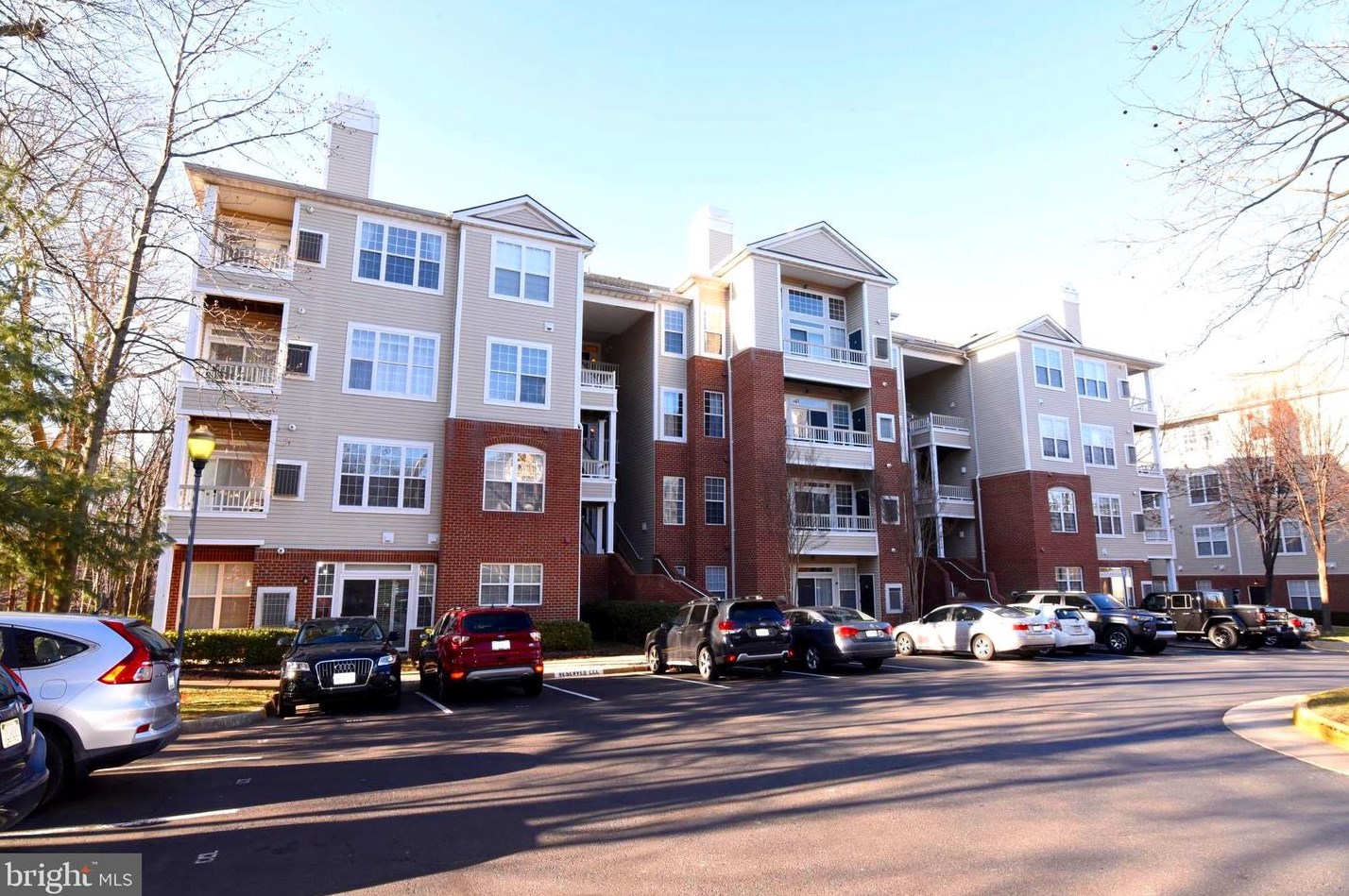 4210 Mozart Brigade Ln #o, Fairfax, VA