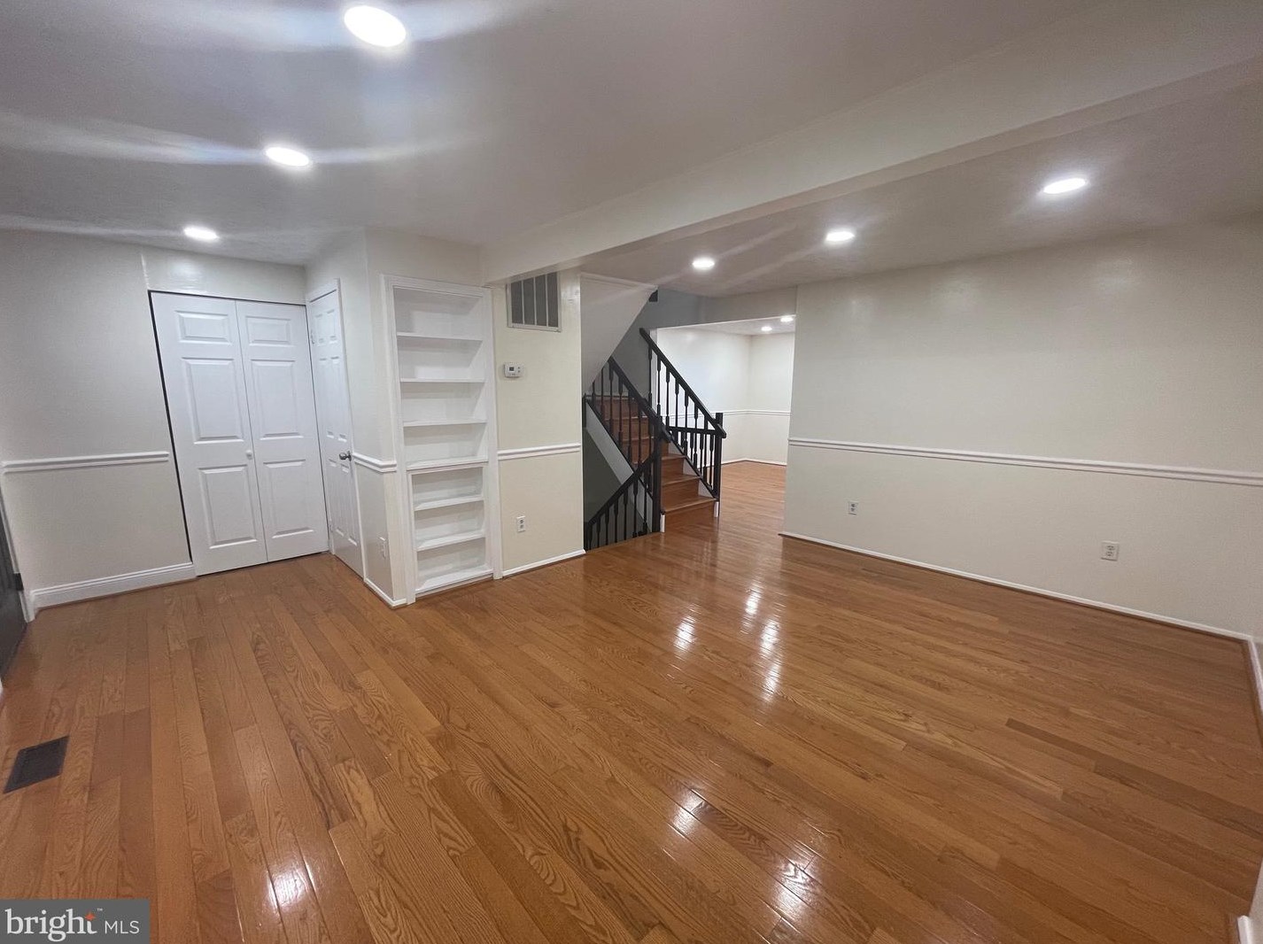 3737 Keefer Ct, Fairfax, VA 22033