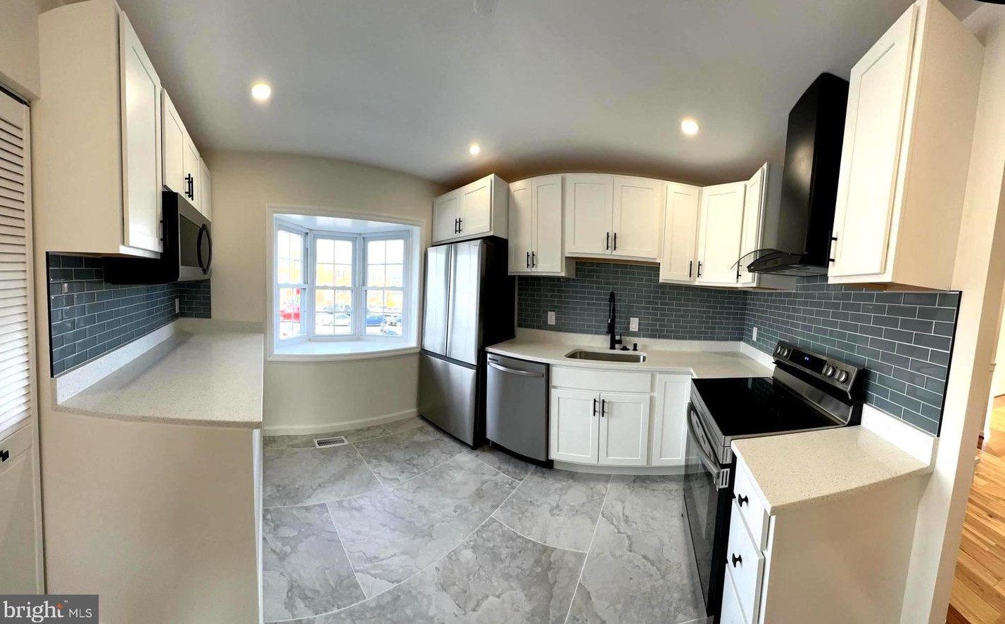 7411 Whernside St, Lorton, VA 22079