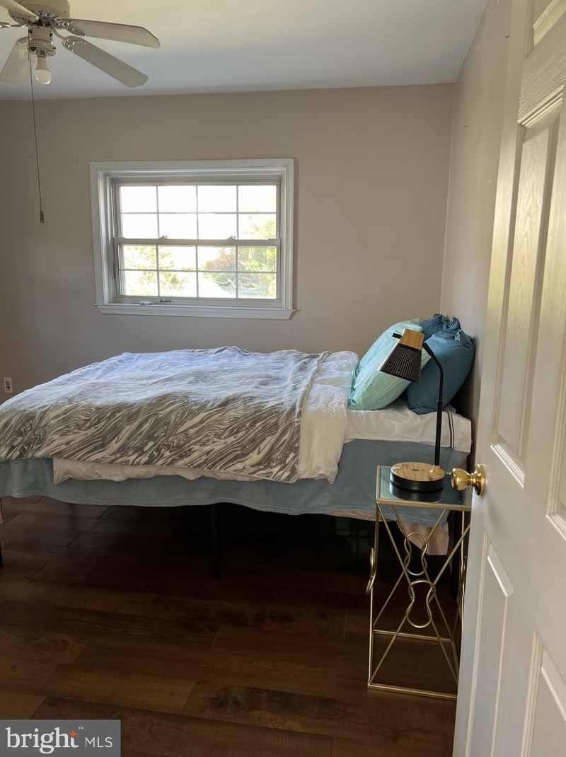 6621 Hallwood Ave, Falls Church, VA 22046-1826