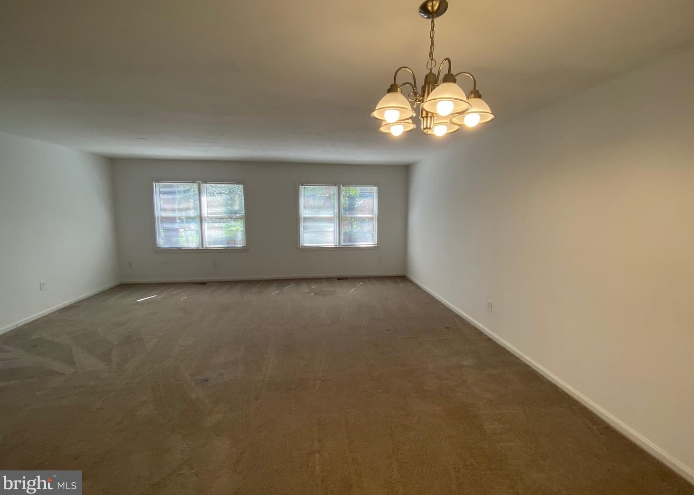 9579 Blake Park Ct, Fairfax, VA 22031-1135