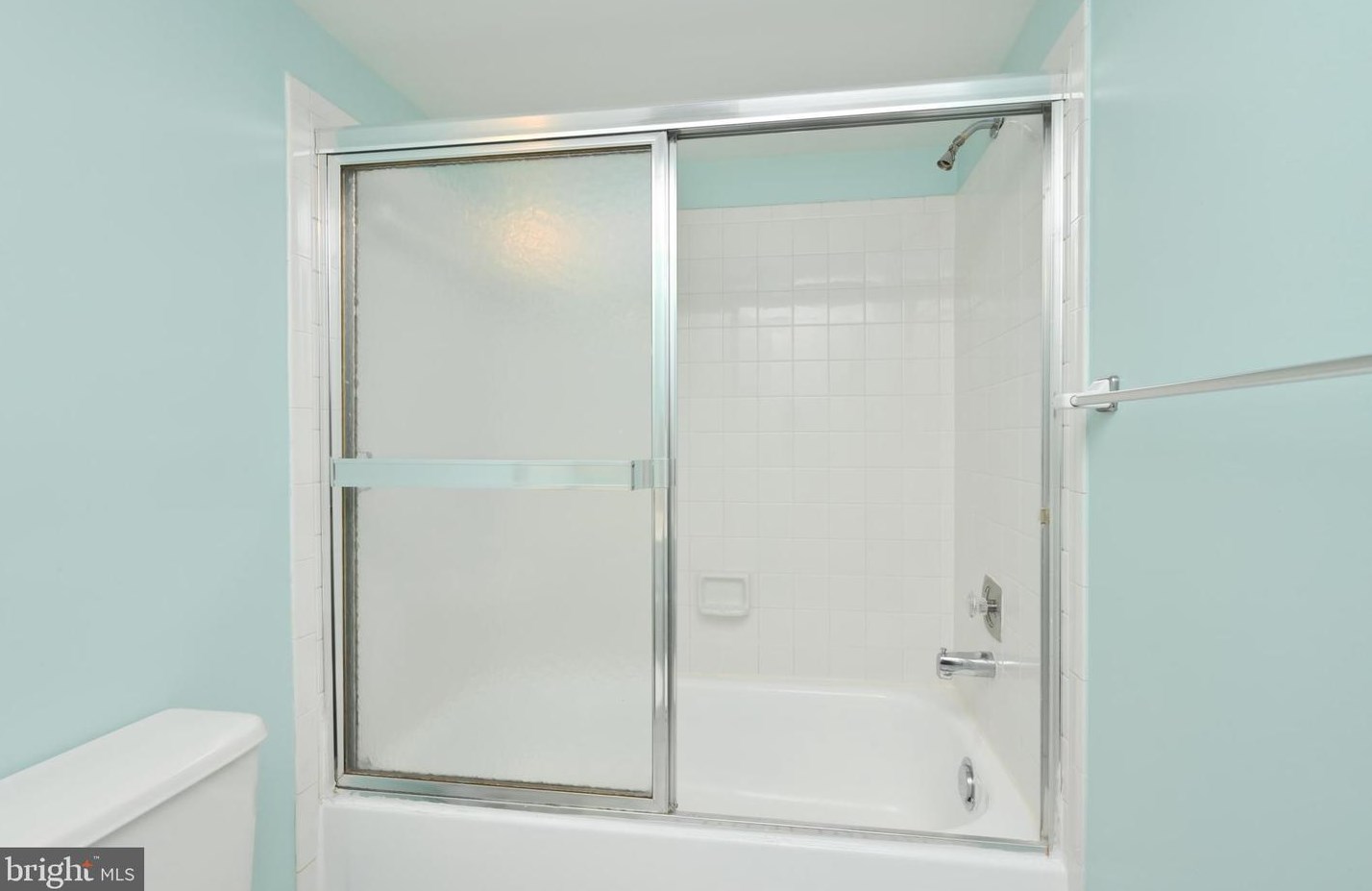 9212 Lake Braddock Dr, Springfield VA  22015-2029 exterior