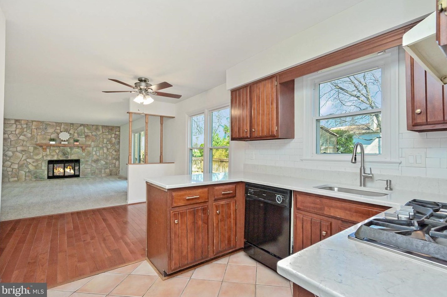 9212 Lake Braddock Dr, Springfield VA  22015-2029 exterior