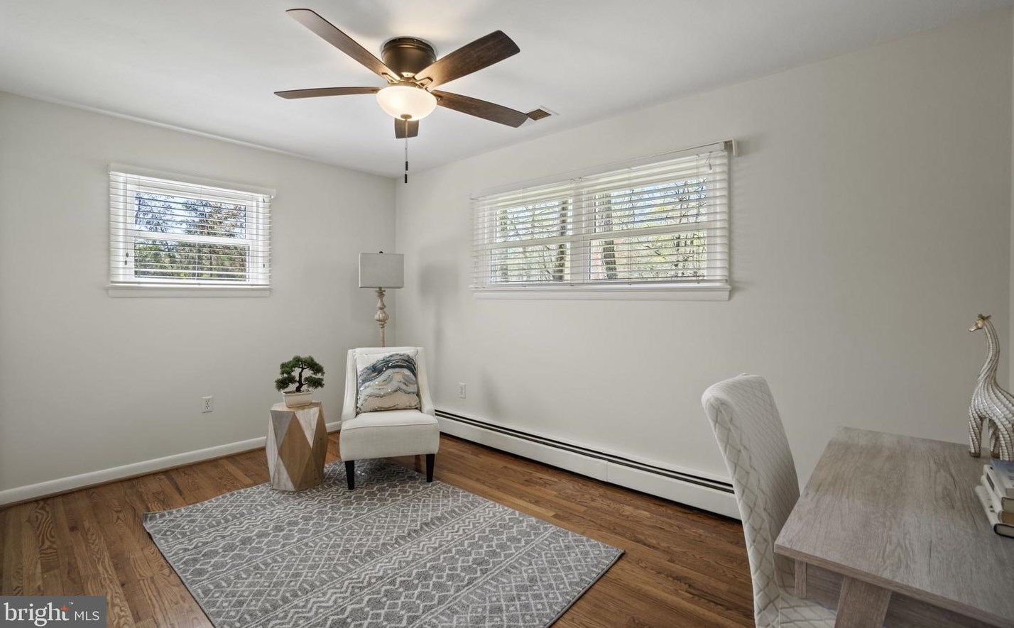 11719 Briggs Ct, Fairfax VA  22030-5703 exterior