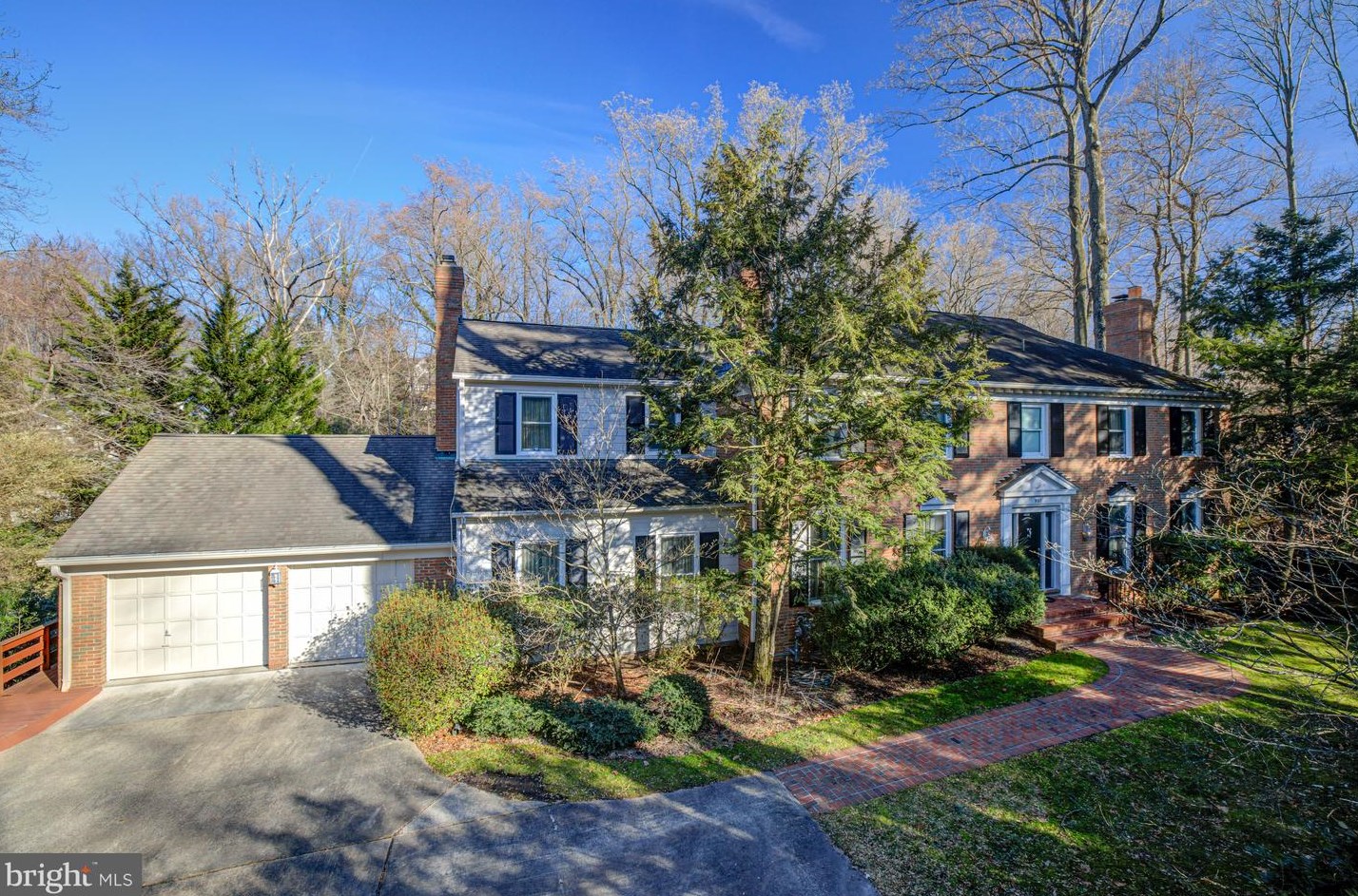 937 Mackall Ave, Mc Lean, VA 22101-1617