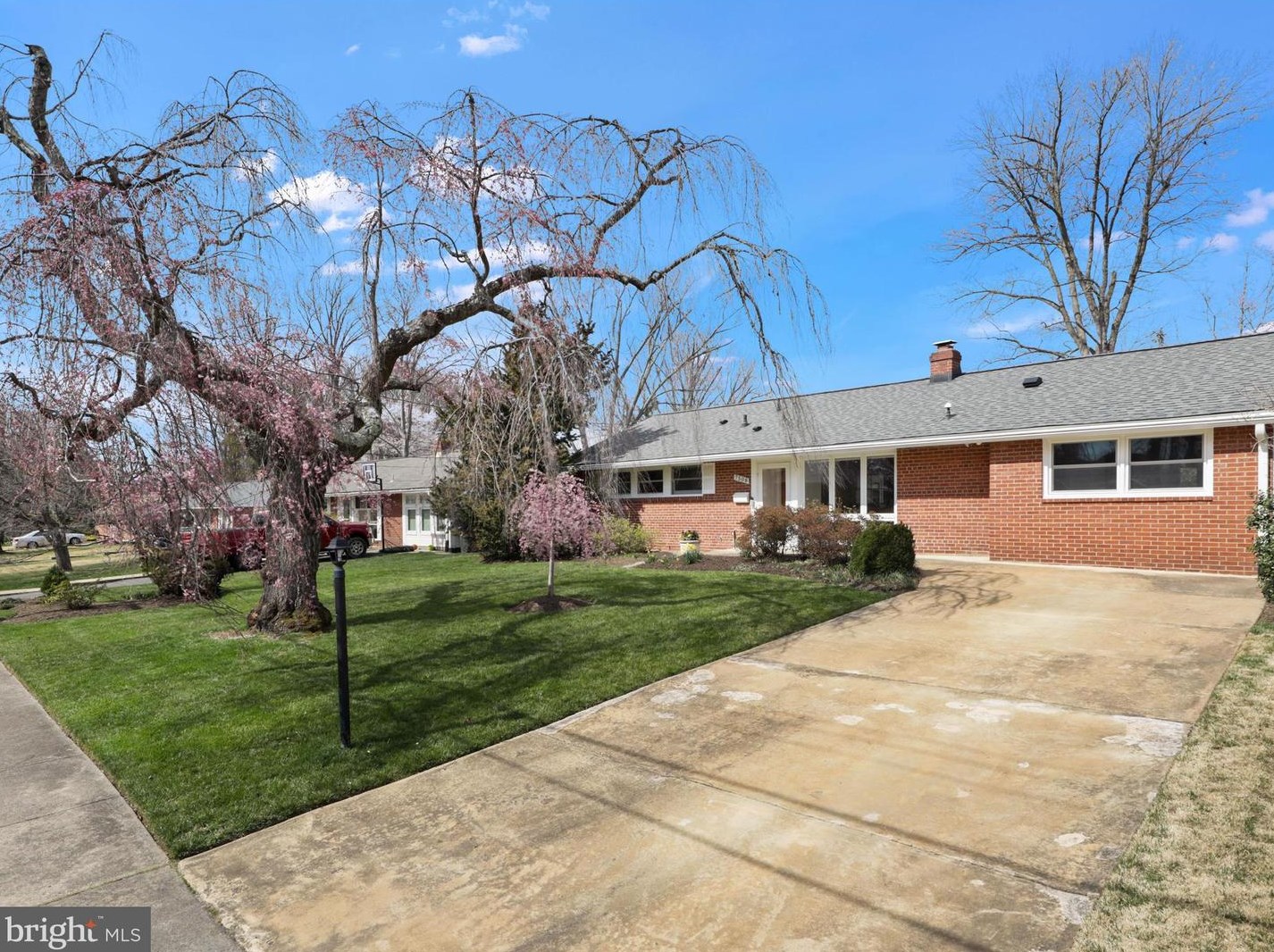 7508 Elgar St, Springfield, VA 22151