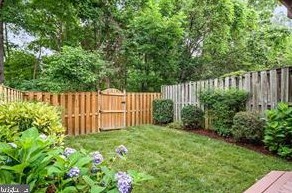 14928 Lady Madonna Ct, Centreville, VA 20120