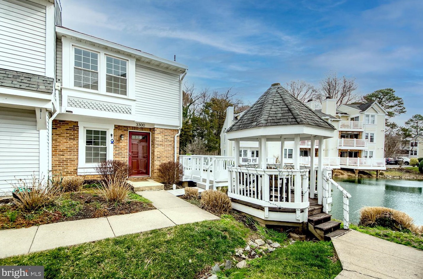 3300 Lakeside View Dr, Falls Church, VA 22041