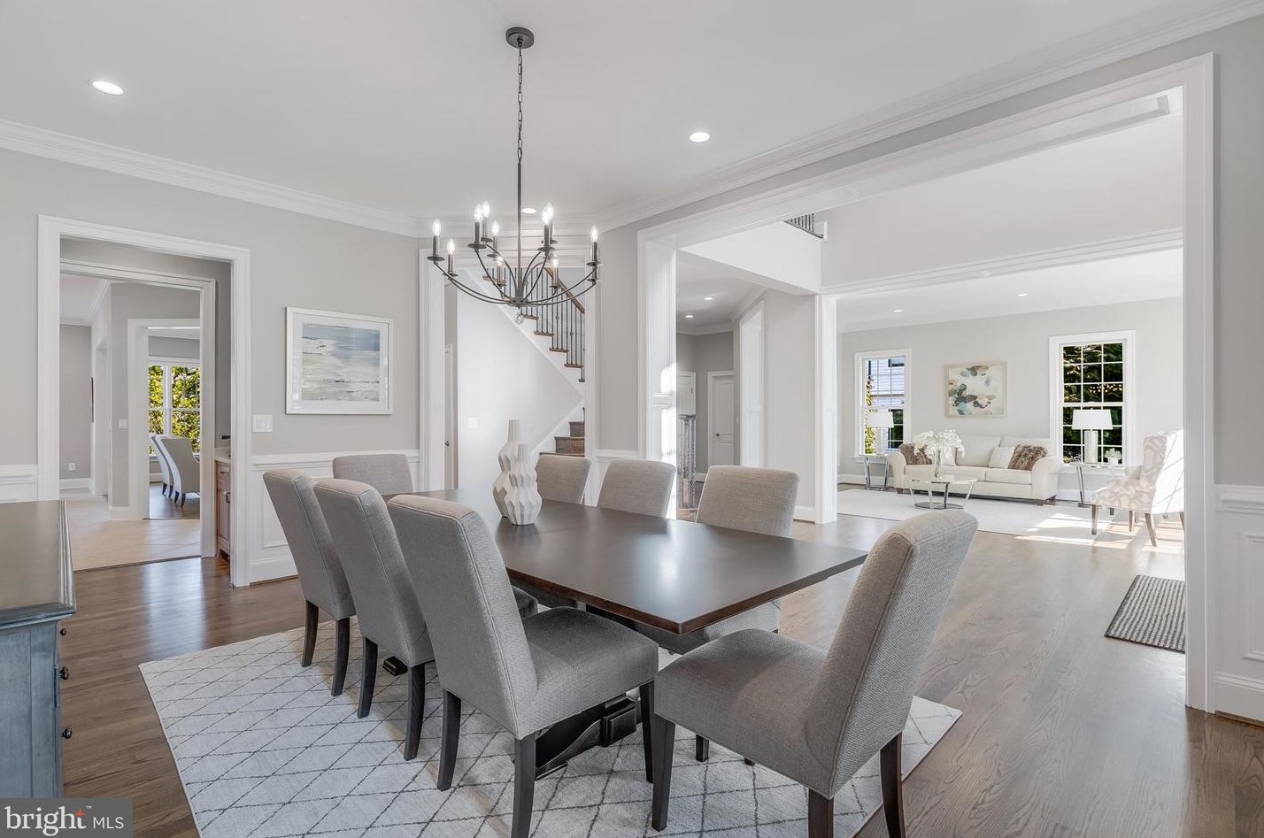 7030 Elizabeth Dr, Mc Lean VA  22101-2623 exterior