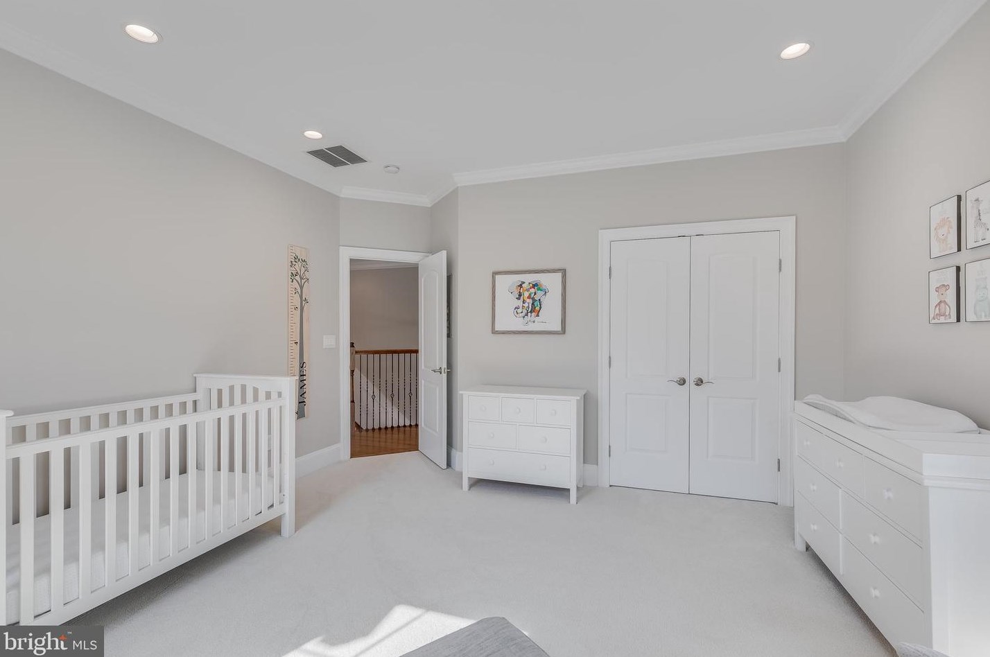 7030 Elizabeth Dr, Mc Lean VA  22101-2623 exterior