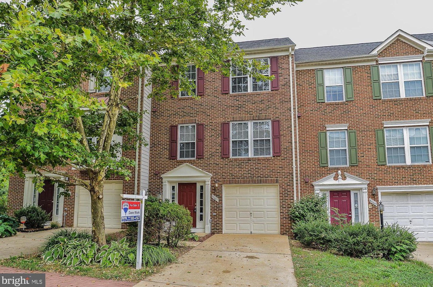 8067 Horseshoe Cottage Cir, Lorton, VA 22079-2371