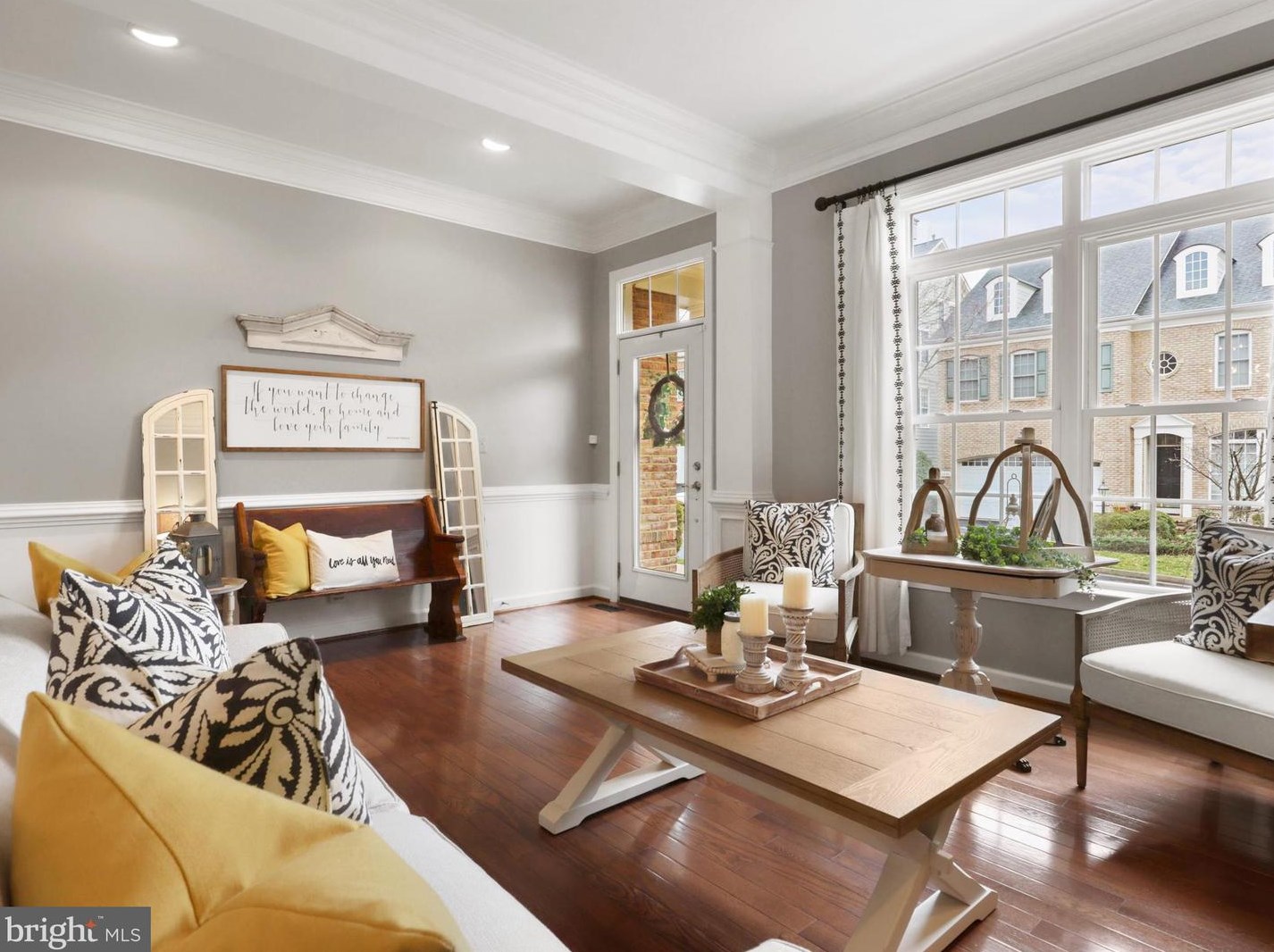 8895 Olive Mae Cir, Fairfax VA  22031-1479 exterior