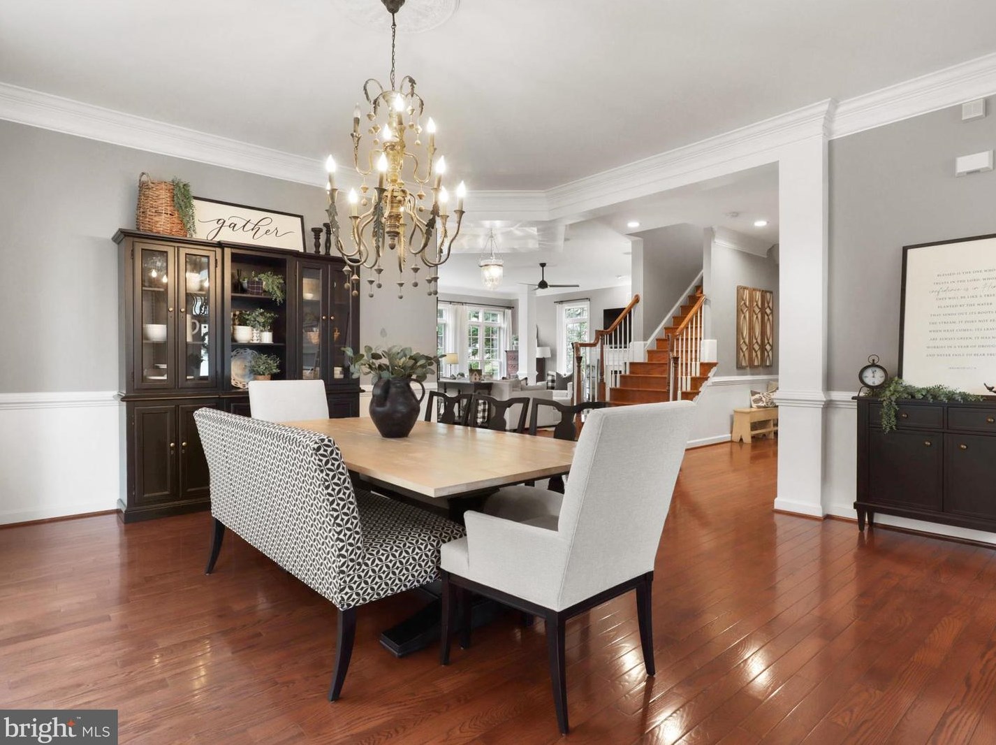 8895 Olive Mae Cir, Fairfax VA  22031-1479 exterior