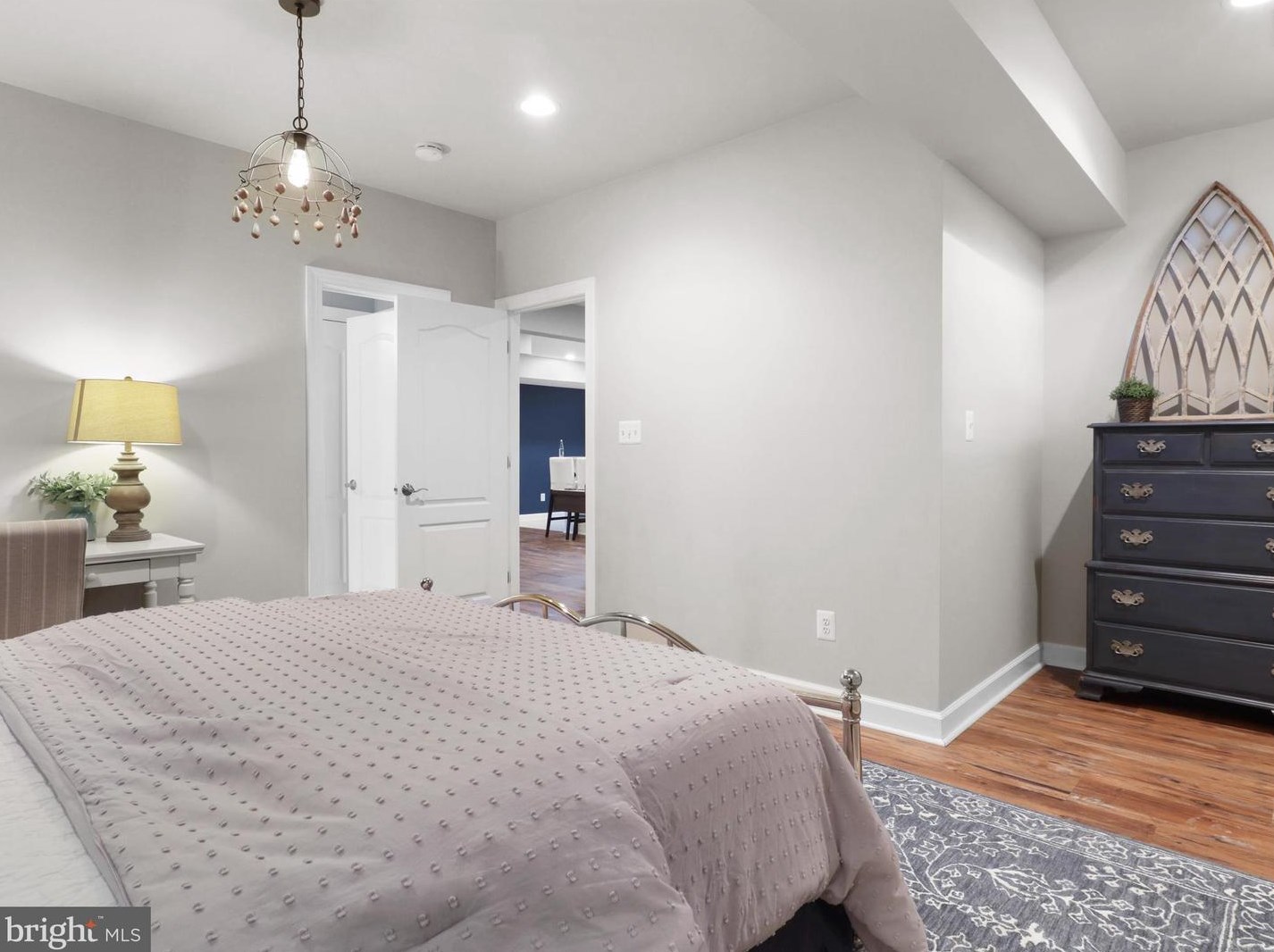 8895 Olive Mae Cir, Fairfax VA  22031-1479 exterior