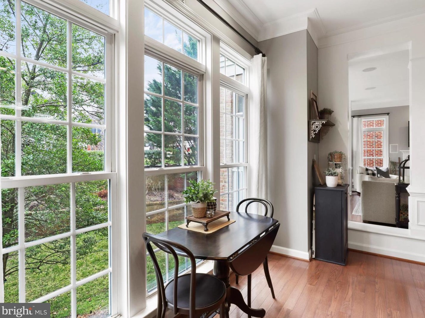 8895 Olive Mae Cir, Fairfax VA  22031-1479 exterior