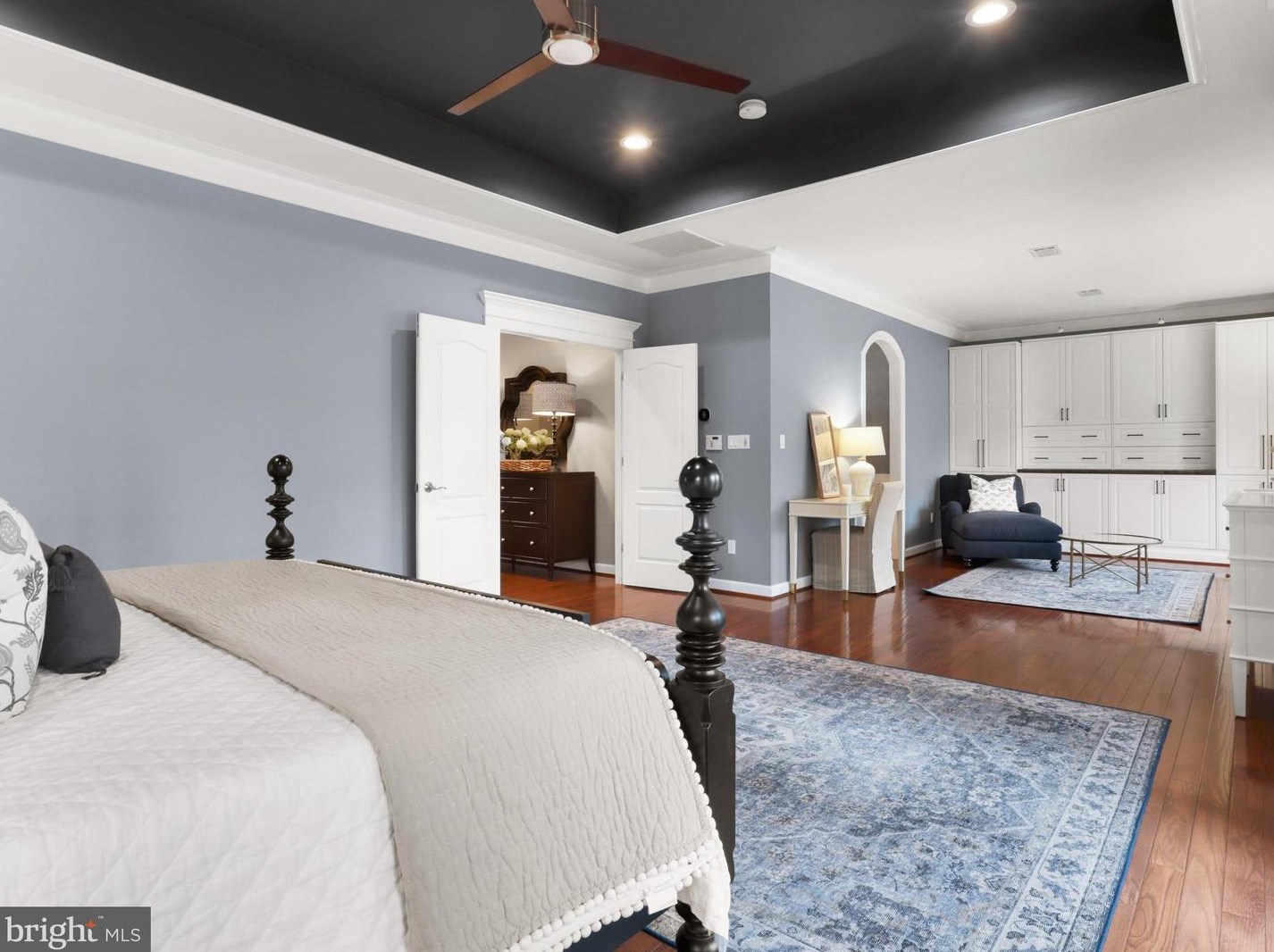 8895 Olive Mae Cir, Fairfax VA  22031-1479 exterior