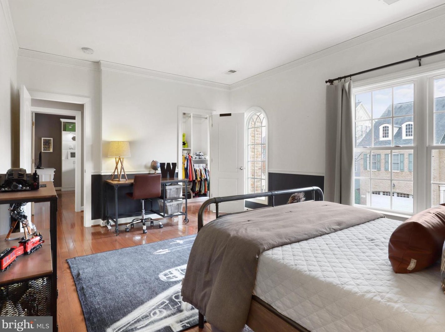 8895 Olive Mae Cir, Fairfax VA  22031-1479 exterior