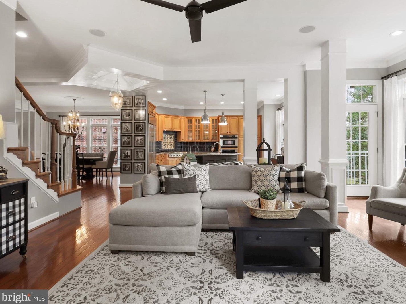 8895 Olive Mae Cir, Fairfax VA  22031-1479 exterior