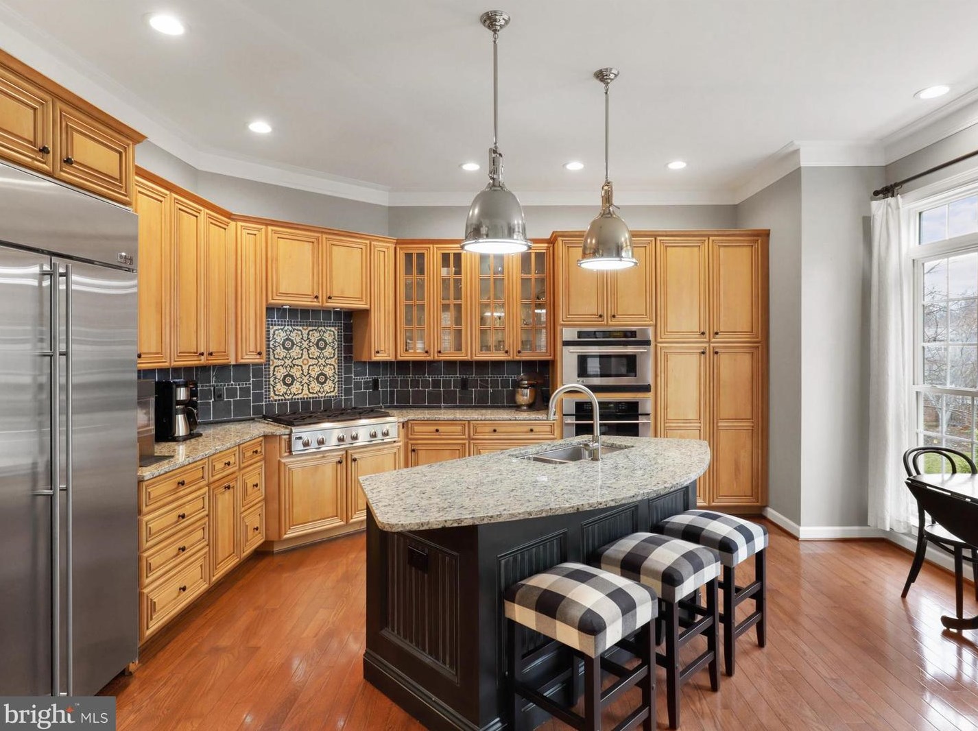 8895 Olive Mae Cir, Fairfax VA  22031-1479 exterior