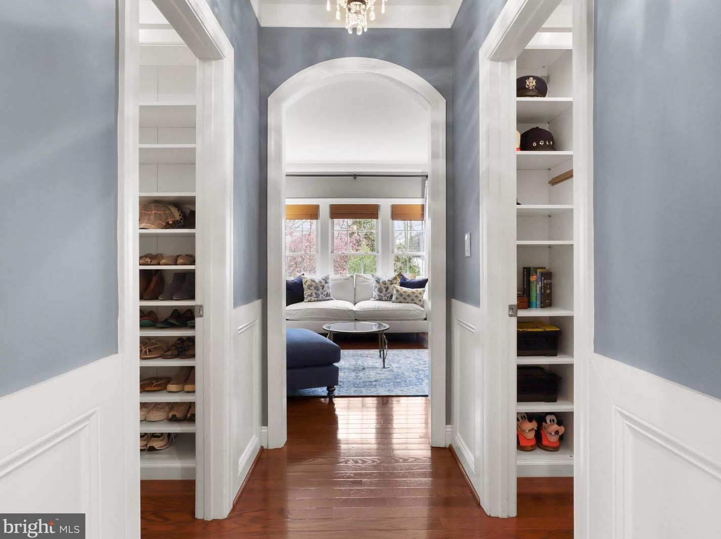 8895 Olive Mae Cir, Fairfax VA  22031-1479 exterior