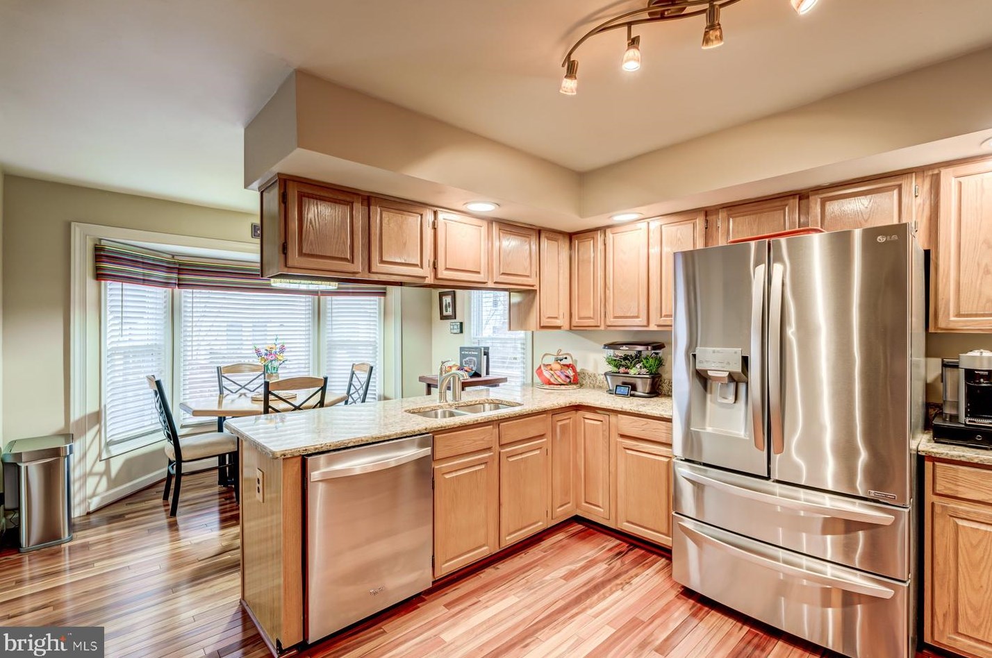 5721 Wood Creek Ln, Centreville, VA 20120-2915