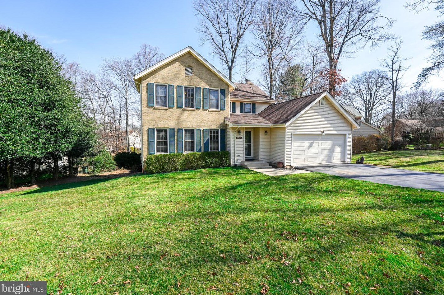 10626 Battalion Landing Ct, Springfield, VA 22015-2516
