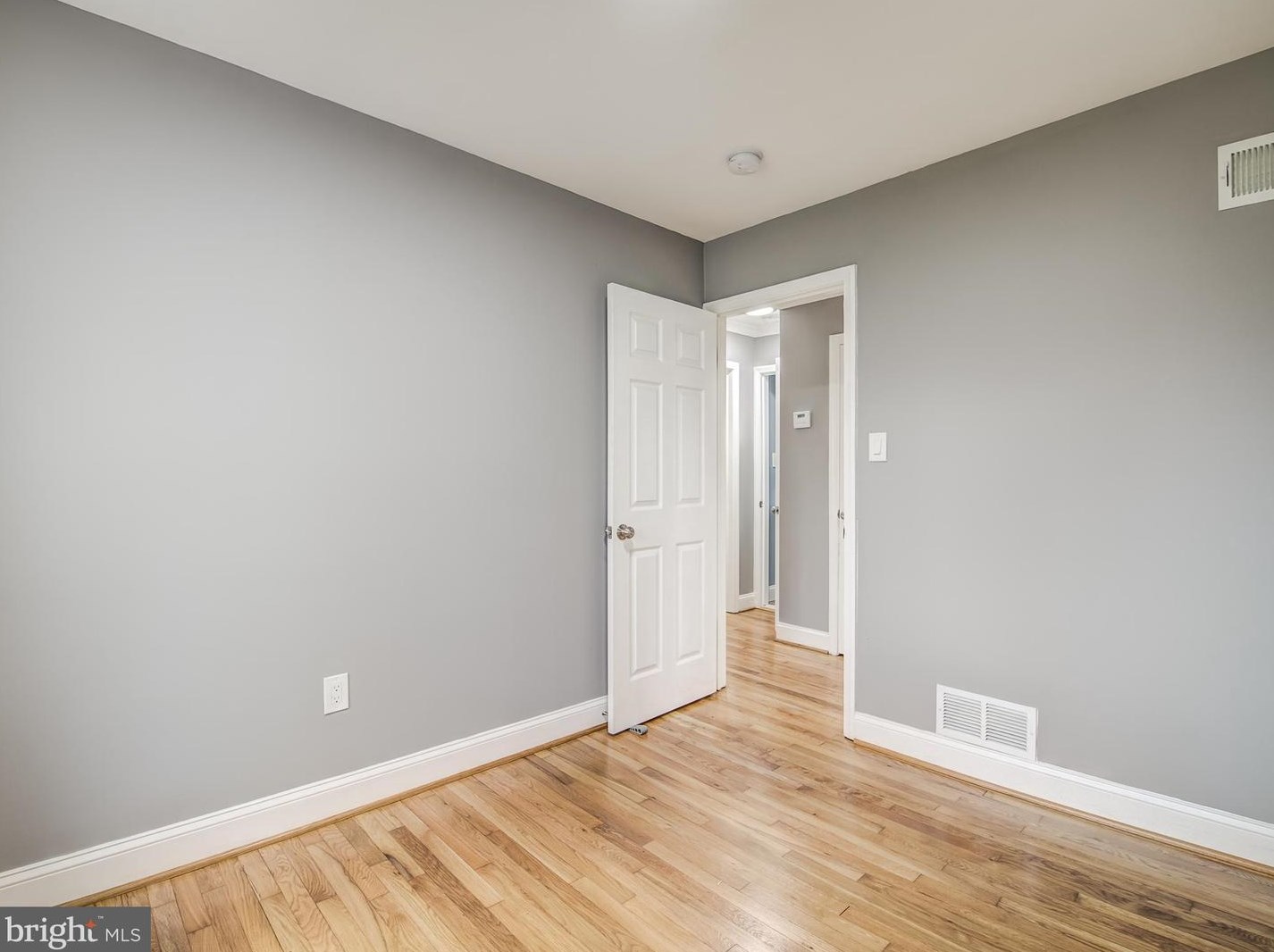 8007 Martha Washington St, Alexandria VA  22309-1350 exterior