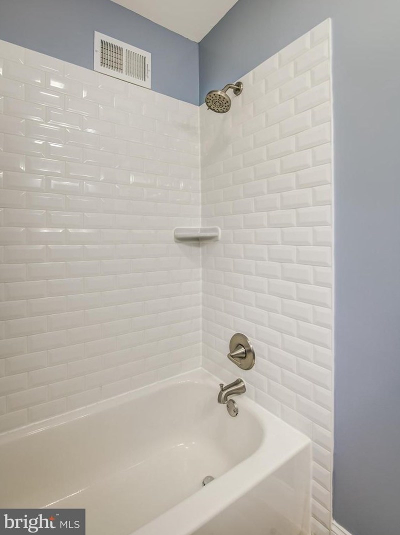 8007 Martha Washington St, Alexandria VA  22309-1350 exterior