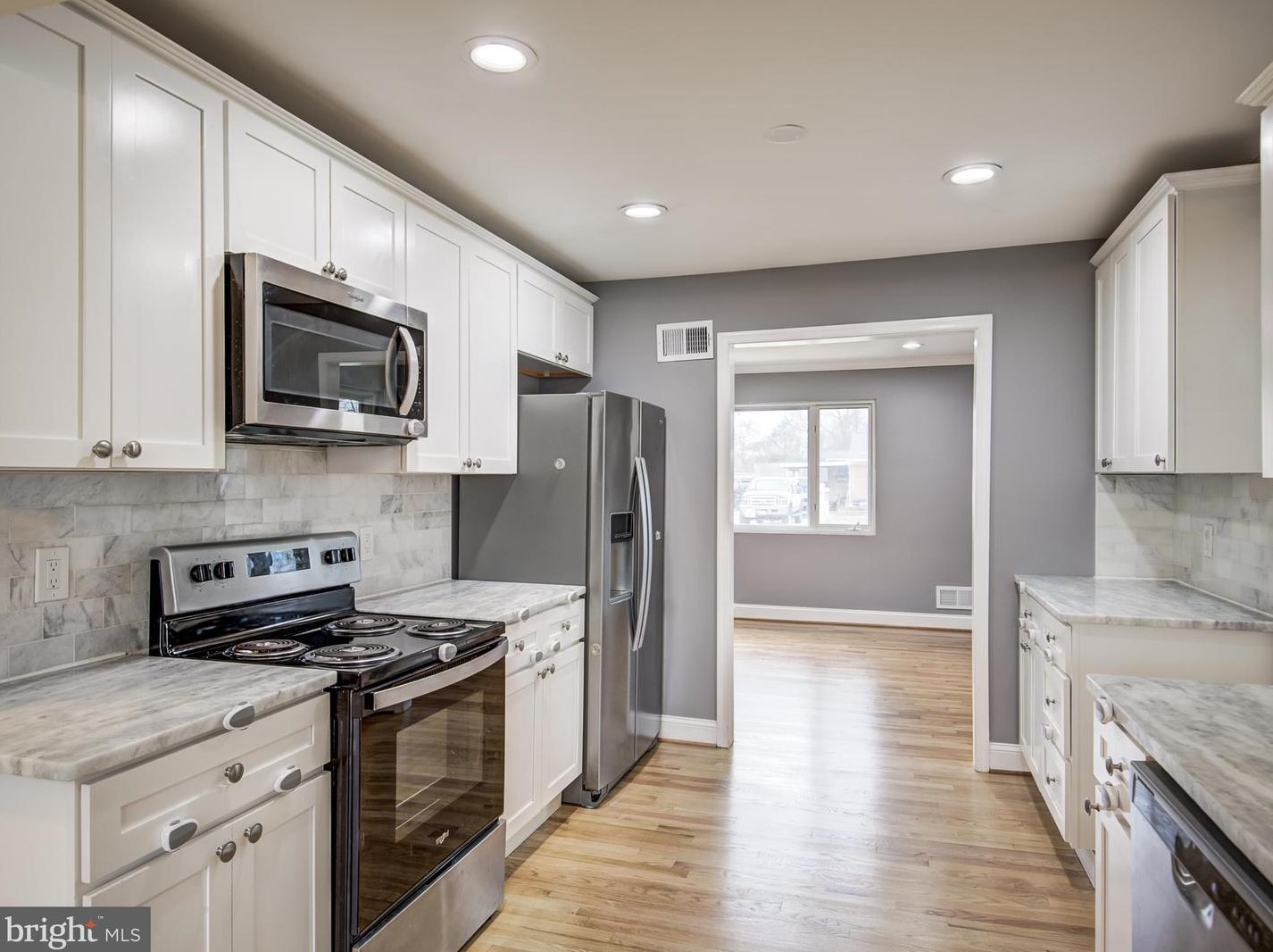 8007 Martha Washington St, Alexandria VA  22309-1350 exterior