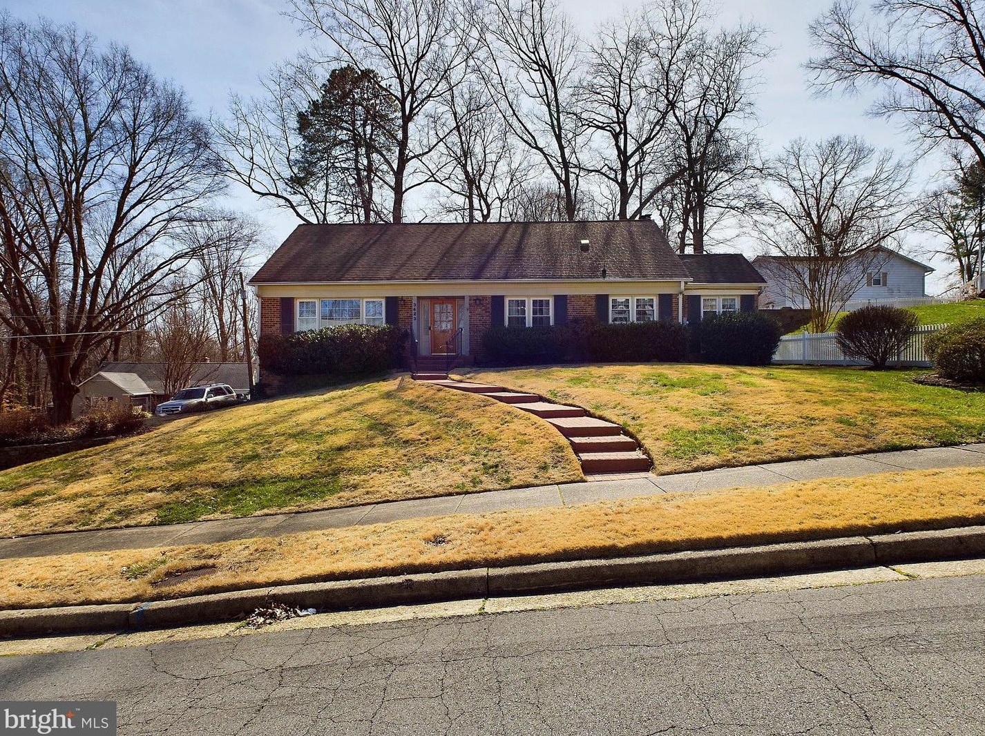 3623 Camelot Dr, Annandale, VA 22003-1303