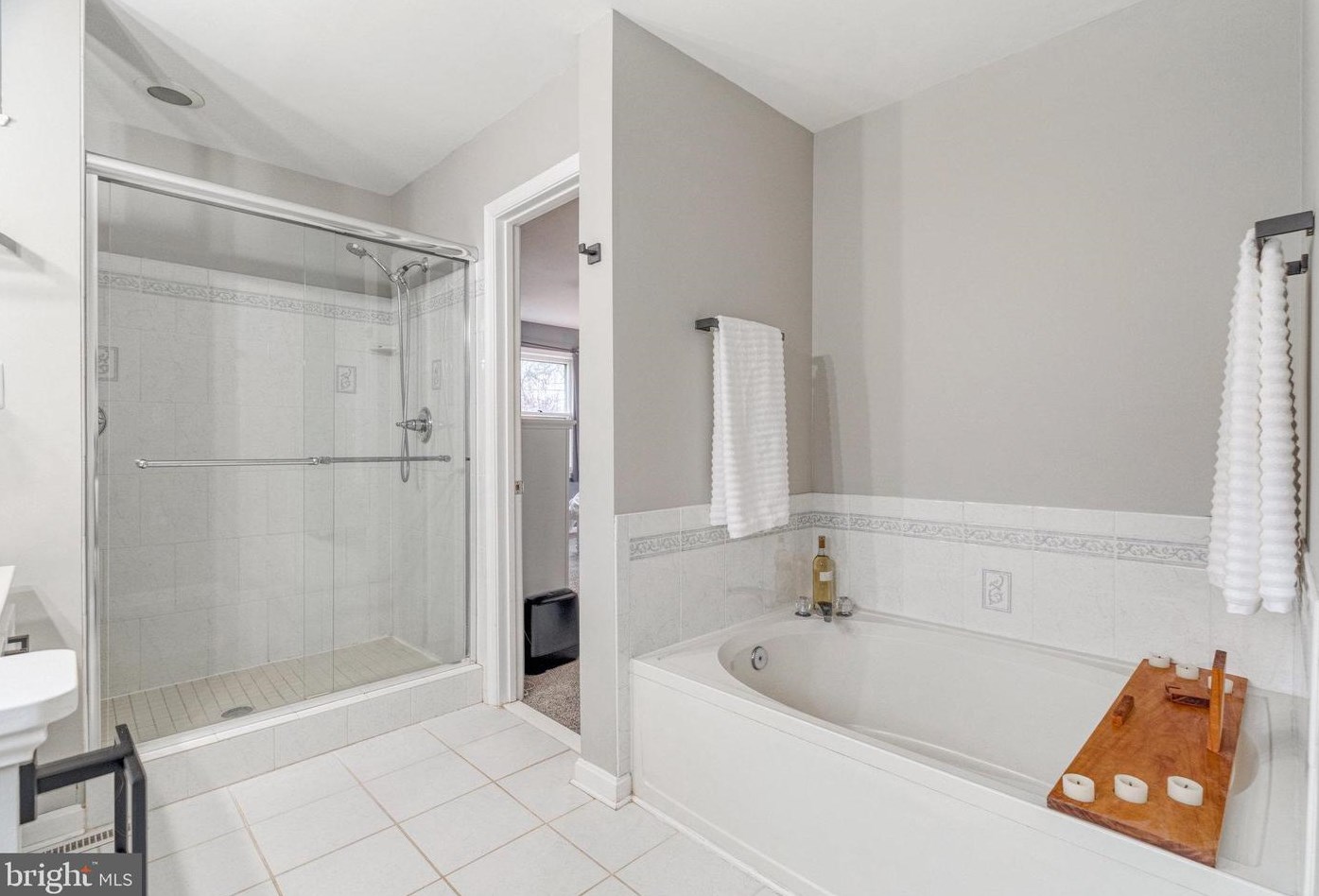 14577 Creek Branch Ct, Centreville VA  20120-1384 exterior