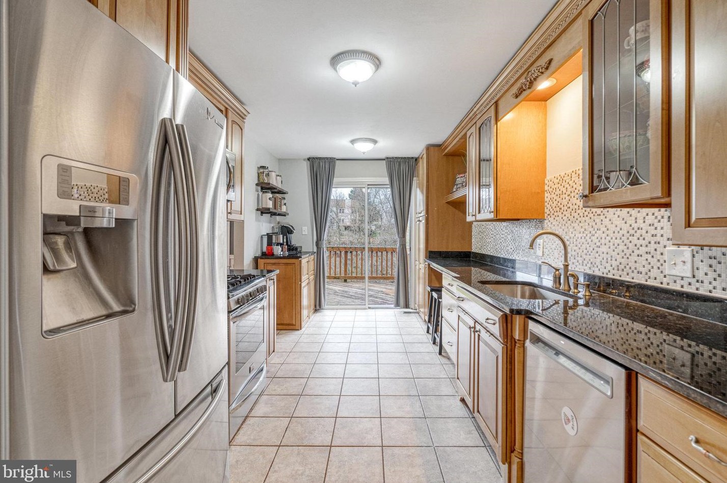 14577 Creek Branch Ct, Centreville VA  20120-1384 exterior