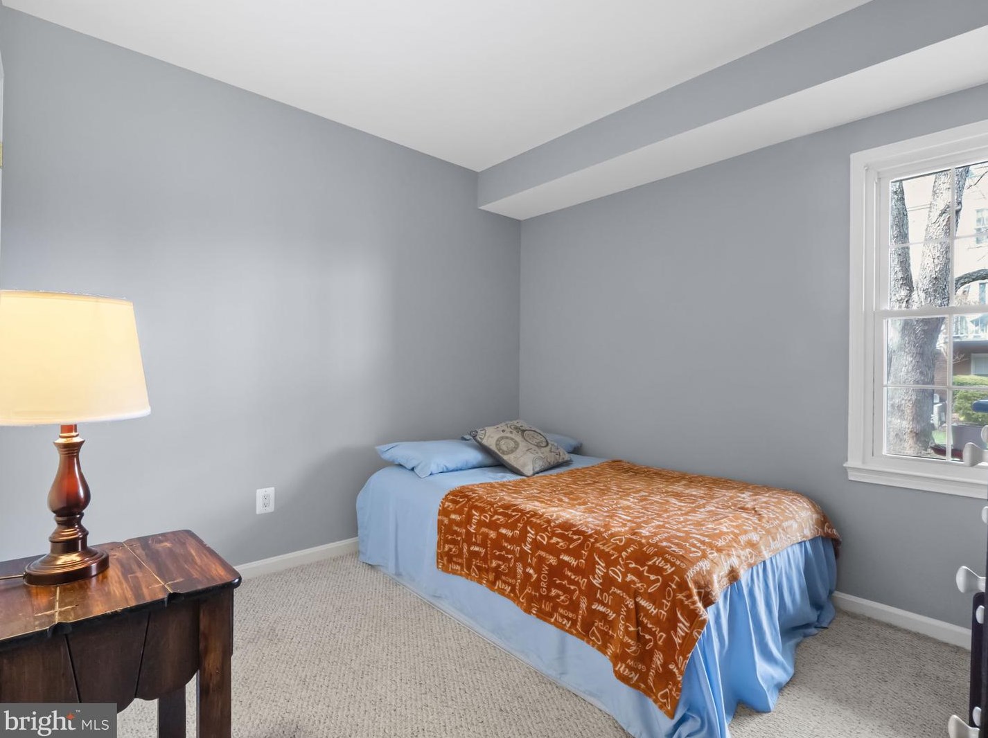 14470 Rustling Leaves Ln, Centreville VA  20121-2230 exterior