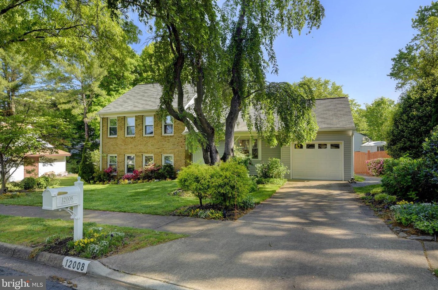 12008 Trossack Rd, Herndon, VA 20170