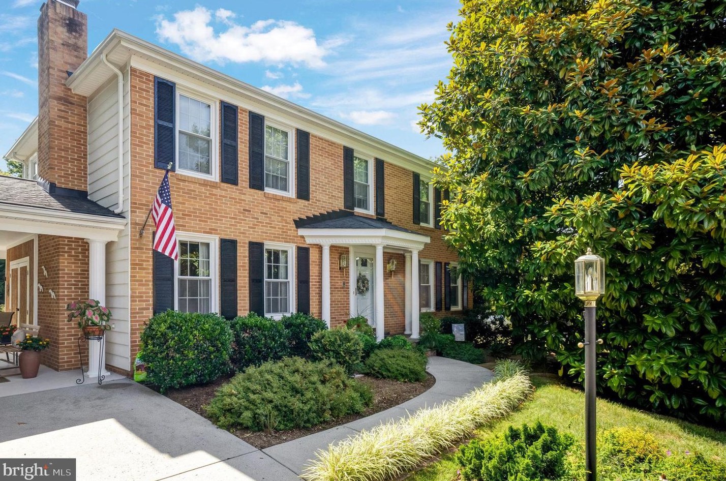 9413 Wareham Ct, Vienna, VA 22180-3451