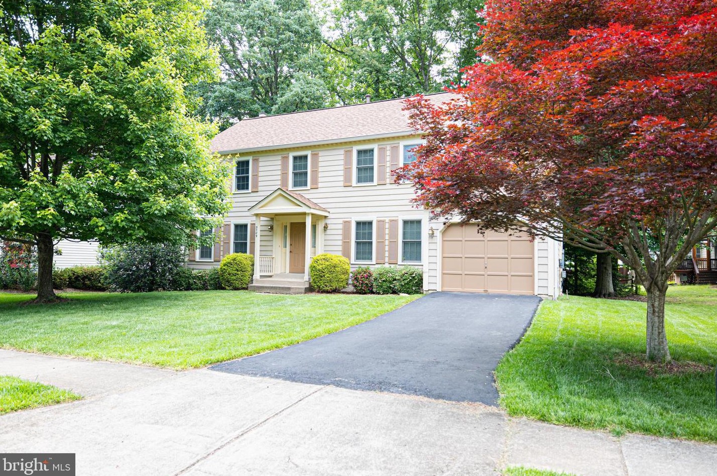 5709 Wigfield Way, Springfield, VA 22015-2038