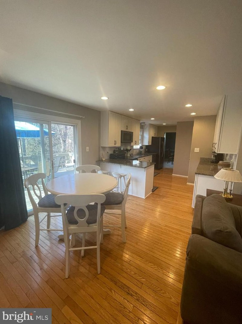 9218 Setter Pl, Springfield, VA 22153-1025