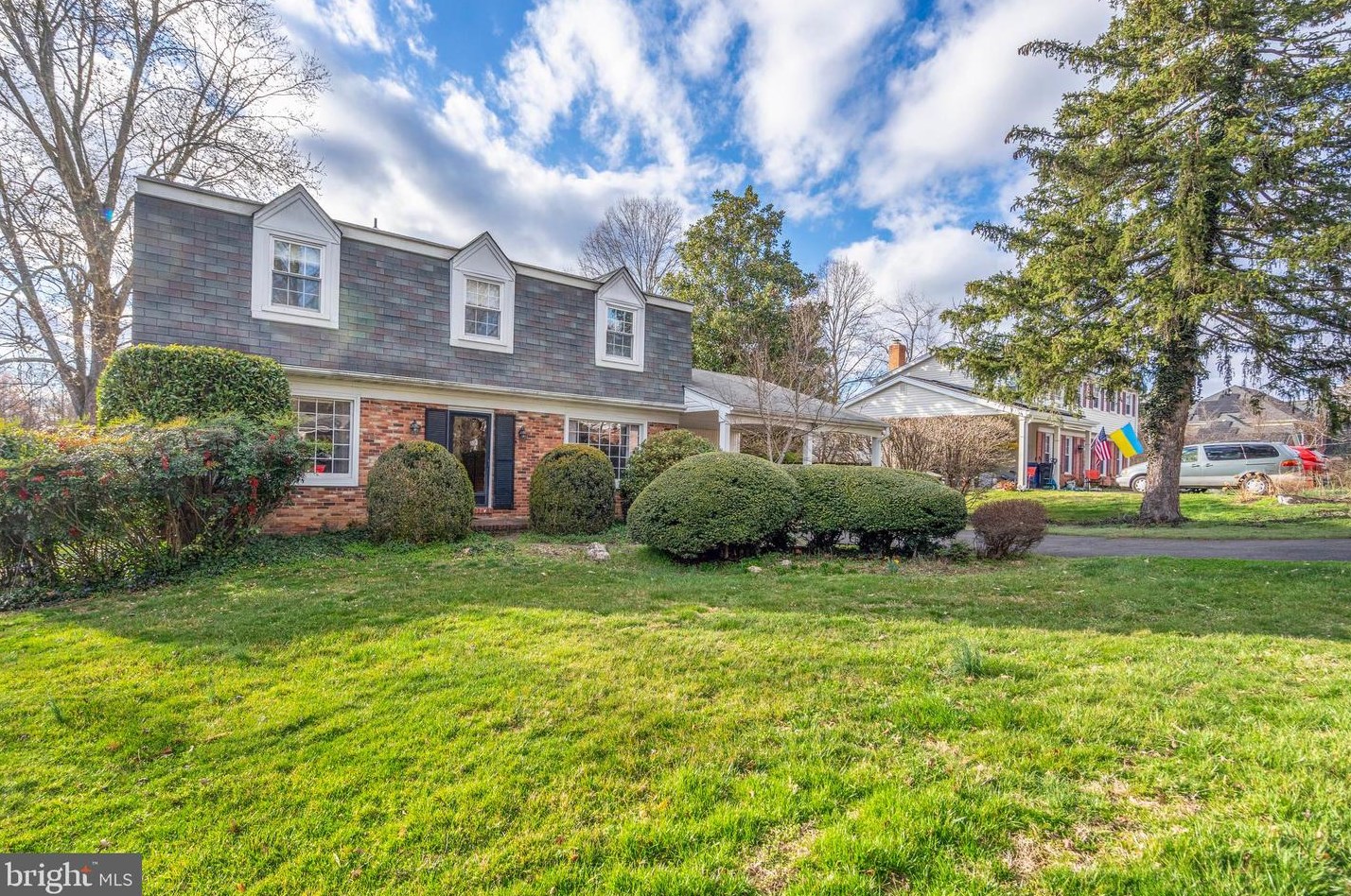3102 Northwood Rd, Fairfax, VA 22031