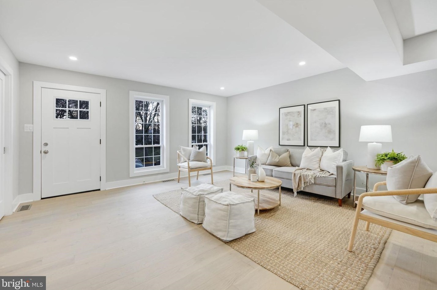 2798 Trevino Ln, Falls Church, VA 22043-3508