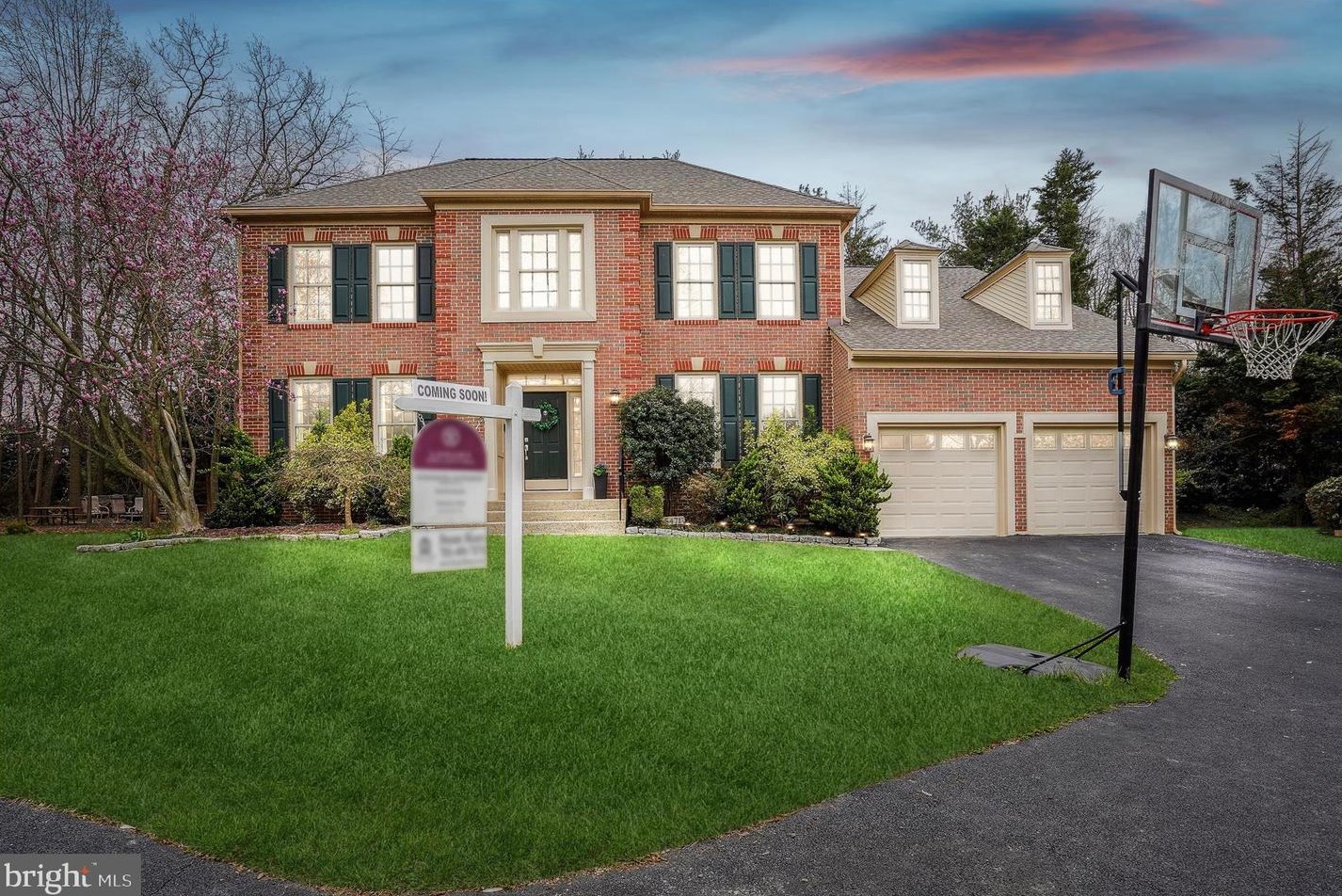5471 Ashleigh Rd, Fairfax, VA 22030